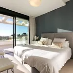 Apartment Duplex Penthouse With Sea Views, Steps To Golf Estepona