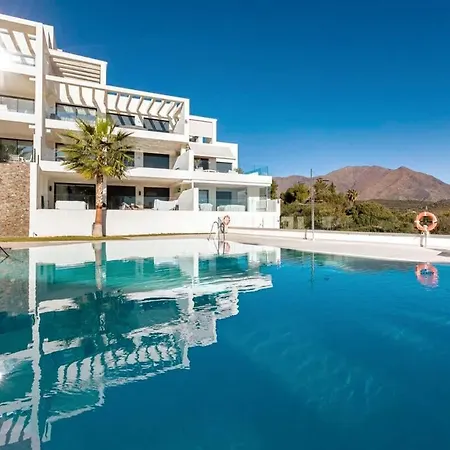 Duplex Penthouse With Sea Views, Steps To Golf * Estepona