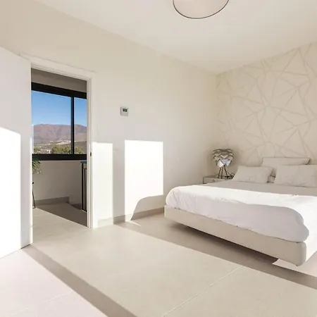 Duplex Penthouse With Sea Views, Steps To Golf *