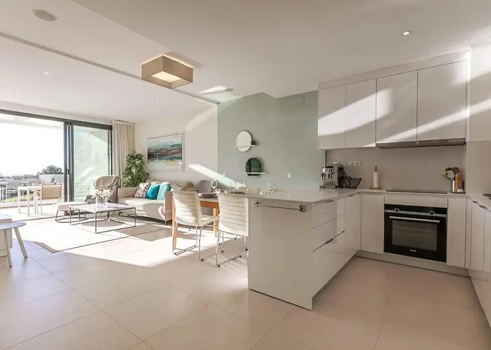 Apartment Duplex Penthouse With Sea Views, Steps To Golf