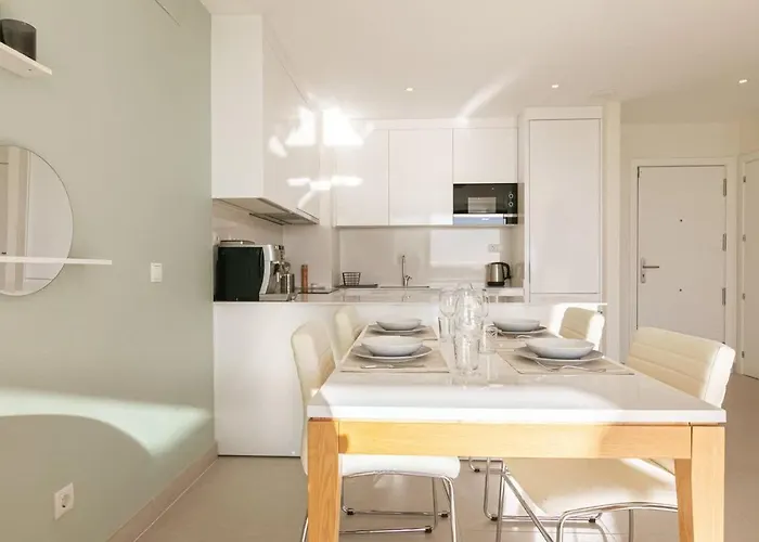 Apartment Duplex Penthouse With Sea Views, Steps To Golf