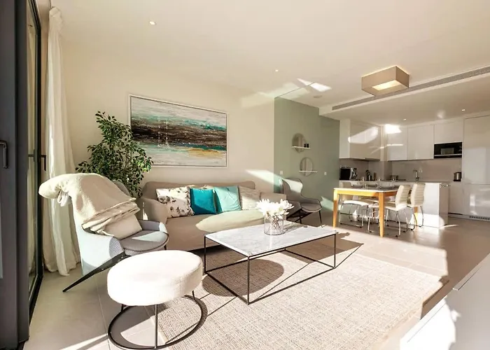 Duplex Penthouse With Sea Views, Steps To Golf * Estepona