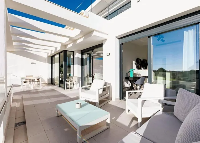 Apartment Duplex Penthouse With Sea Views, Steps To Golf