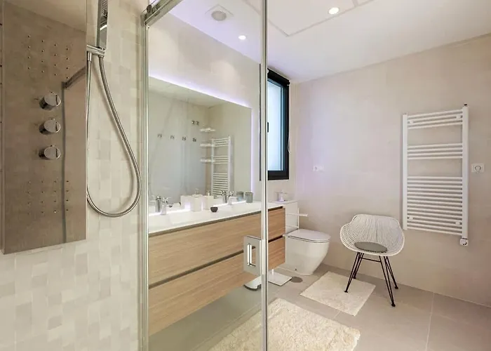 Duplex Penthouse With Sea Views, Steps To Golf