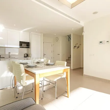 Duplex Penthouse With Sea Views, Steps To Golf * 에스테포나